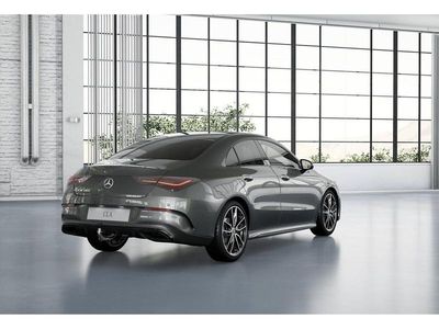 Gebraucht Mercedes CLA180 AMG 136 PS (100 kW) 2025 Metalliclack mountaingrau Limousine