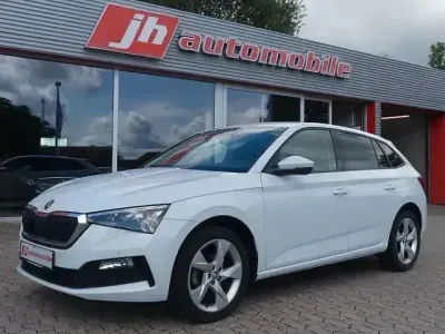 Gebraucht Skoda Scala Style 116 PS (85 kW) 2019 Bila moon/moon white Kleinwagen