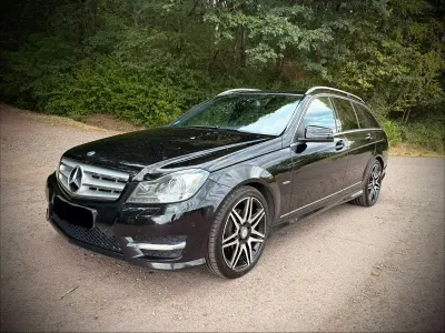 Gebraucht Mercedes C220 Avantgarde 170 PS (125 kW) 2011 Schwarz Kombi