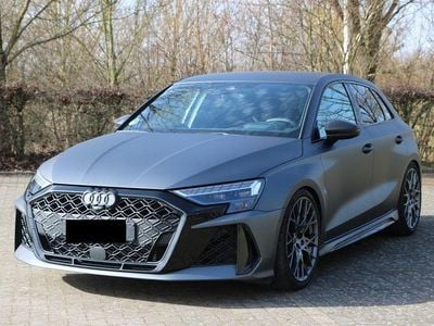 Gebraucht Audi RS3 Sport 400 PS (294 kW) 2025 Daytonagrau polarmatteffekt au Limousine