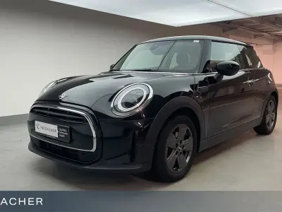 Gebraucht Mini Cooper Classic 136 PS (100 kW) 2023 Schwarz Kleinwagen