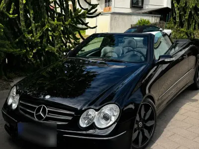 Gebraucht Mercedes CLK350 Avantgarde 272 PS (200 kW) 2007 Schwarz Cabrio