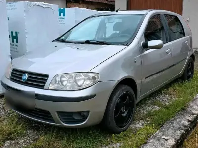 Gebraucht Fiat Punto 95 PS (69 kW) 2004 Silber Kleinwagen