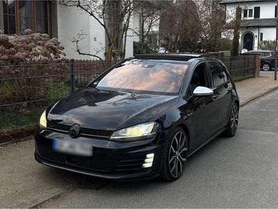 Gebraucht VW Golf VII Sportline 210 PS (154 kW) 2015 Schwarz Limousine