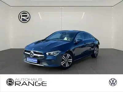 Gebraucht Mercedes CLA200 Progressive 150 PS (110 kW) 2021 Denimblau  metalliclack Coupé