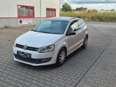 Gebraucht VW Polo Style 69 PS (50 kW) 2011 Weiß Kleinwagen