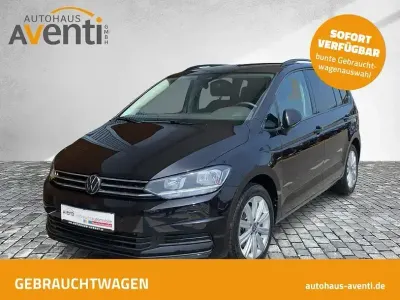 Gebraucht VW Touran Comfortline 150 PS (110 kW) 2024 Deep black perleffekt Van / Kleinbus