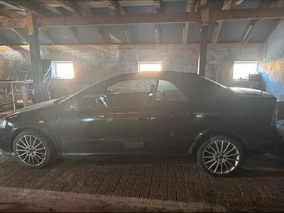 Gebraucht Opel Astra Cabriolet 124 PS (91 kW) 2004 Schwarz Cabrio