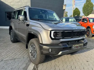 Neu Baic BJ40 162 PS (119 kW) 2026 Grau SUV