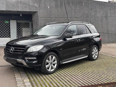 Gebraucht Mercedes ML350 258 PS (189 kW) 2012 Schwarz SUV