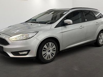 Gebraucht Ford Focus Business Edition 125 PS (91 kW) 2015 Silber Kombi