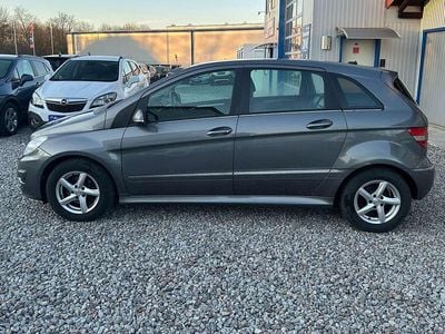 Usata Mercedes B180 109 CV (80 kW) 2011 Grigio Monovolume