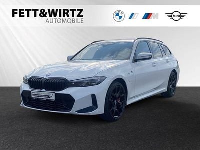 BMW 330e