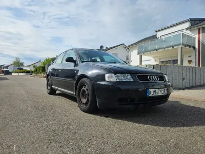 Gebraucht Audi A3 Ambiente 101 PS (74 kW) 1999 Schwarz Kleinwagen