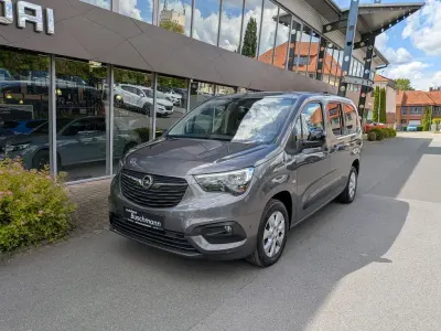Gebraucht Opel Combo Life XL Elegance 131 PS (96 kW) 2022 Mondstein grau metallic Van / Kleinbus