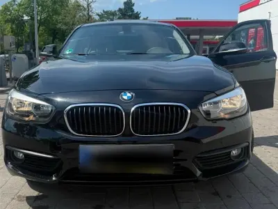 Gebraucht BMW 118 136 PS (100 kW) 2018 Schwarz Limousine