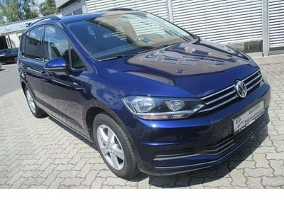 Blau Gebraucht 2015 VW Touran Comfortline Van / Kleinbus | 11.520 € (Fairer Preis)