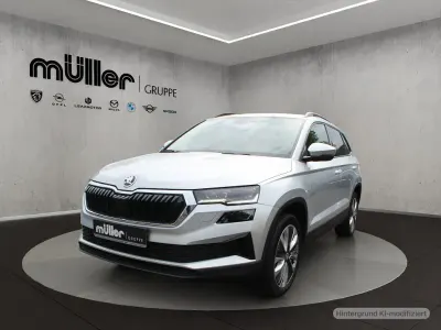 Gebraucht Skoda Karoq Style 150 PS (110 kW) 2022 Brilliantsilber SUV