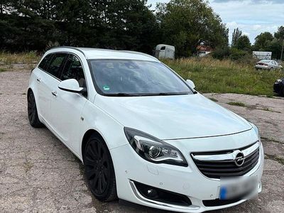 Gebraucht Opel Insignia 163 PS (119 kW) 2014 Weiß Kombi