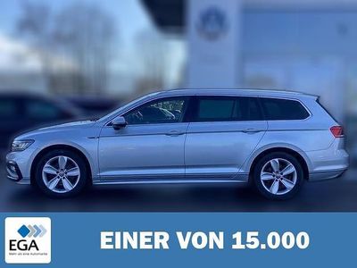 Usata VW Passat R-line 190 CV (139 kW) 2022 Argento Station wagon