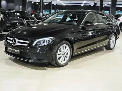 Gebraucht Mercedes C200 Avantgarde 184 PS (135 kW) 2019 Schwarz Limousine