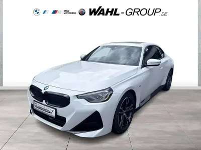 Gebraucht BMW 220 M Sport 184 PS (135 kW) 2023 Weiß Coupé
