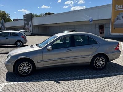 Mercedes 200