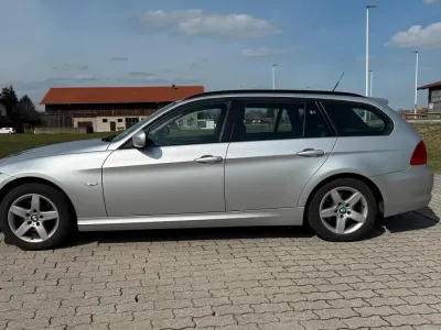 Gebraucht BMW 320 183 PS (134 kW) 2012 Silber Kombi