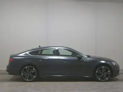 Gebraucht Audi A5 Sportback Sport 150 PS (110 kW) 2022 Grau Kleinwagen
