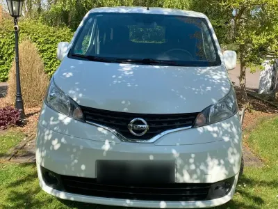 Gebraucht Nissan Evalia Basis 110 PS (80 kW) 2017 Weiß Van / Kleinbus