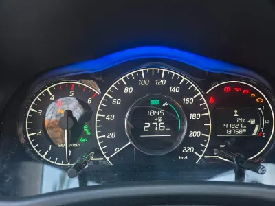 Used Nissan Note 360º 90 HP (66 kW) 2014 Black Hatchback
