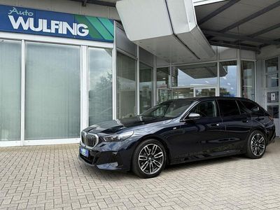 Gebraucht BMW 520 M Sport 197 PS (144 kW) 2024 Schwarz Kombi
