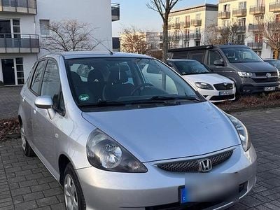 Gebraucht Honda Jazz 80 PS (58 kW) 2007 Grau Kleinwagen