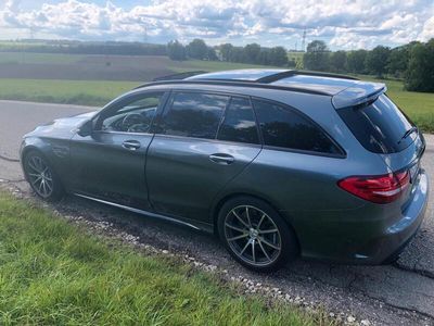 Mercedes C63 AMG
