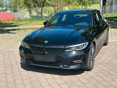 Second-hand BMW 320 Sport Line 190 CP (139 kW) 2022 Negru Berlinǎ