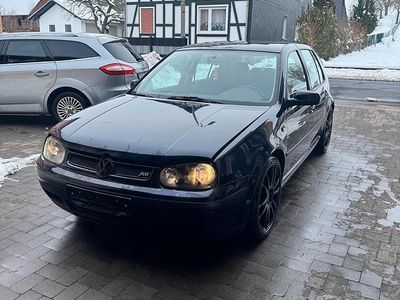 Blau Gebraucht 1998 VW Golf IV Kleinwagen | 3.100 €