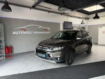 Gebraucht Mitsubishi Outlander Plus 150 PS (110 kW) 2017 Grau SUV