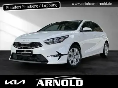Second-hand Kia Ceed Comfort 140 CP (102 kW) 2025 Alb Hatchback
