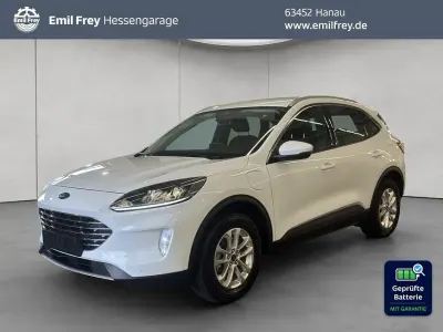 Gebraucht Ford Kuga Titanium 224 PS (164 kW) 2022 Weiß SUV