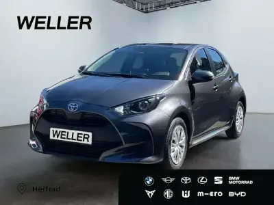 Gebraucht Toyota Yaris Comfort 72 PS (52 kW) 2023 Grau Kleinwagen
