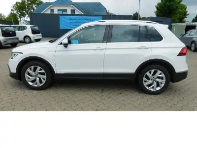 Gebraucht VW Tiguan Move 150 PS (110 kW) 2023 Purewhite c9a (weiß)weiß SUV