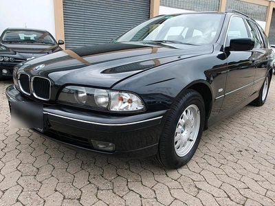 Gebraucht BMW 520 150 PS (110 kW) 2000 Schwarz Kombi