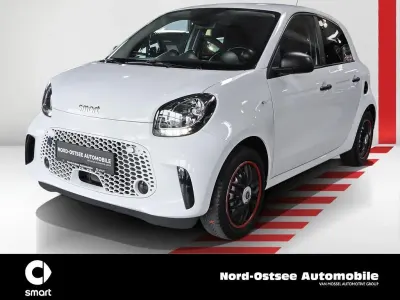 Gebraucht Smart ForFour Electric Drive 60 kW (82 PS) 2021 Karosserie in white Limousine