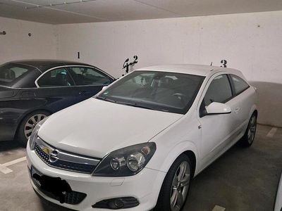 Opel Astra GTC