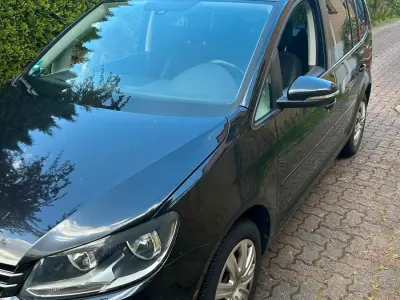 Gebraucht VW Touran 105 PS (77 kW) 2012 Schwarz Van / Kleinbus
