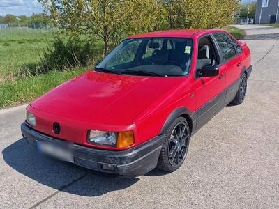Gebraucht VW Passat 174 PS (127 kW) 1991 Rot Limousine