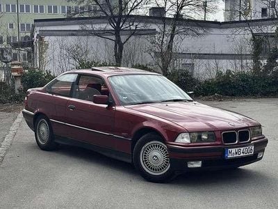 Gebraucht BMW 318 136 PS (100 kW) 1994 Limousine