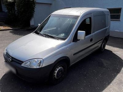 Second-hand Opel Combo 75 CP (55 kW) 2005 Argintiu Monovolum