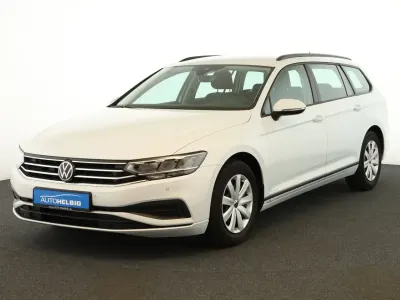 Gebraucht VW Passat 150 PS (110 kW) 2023 Gletscherweiß metallic Kombi