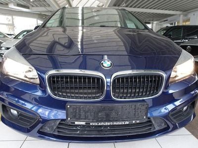 Blau Gebraucht 2016 BMW 218 Active Tourer Advantage Van / Kleinbus | 11.490 € (Guter Preis)